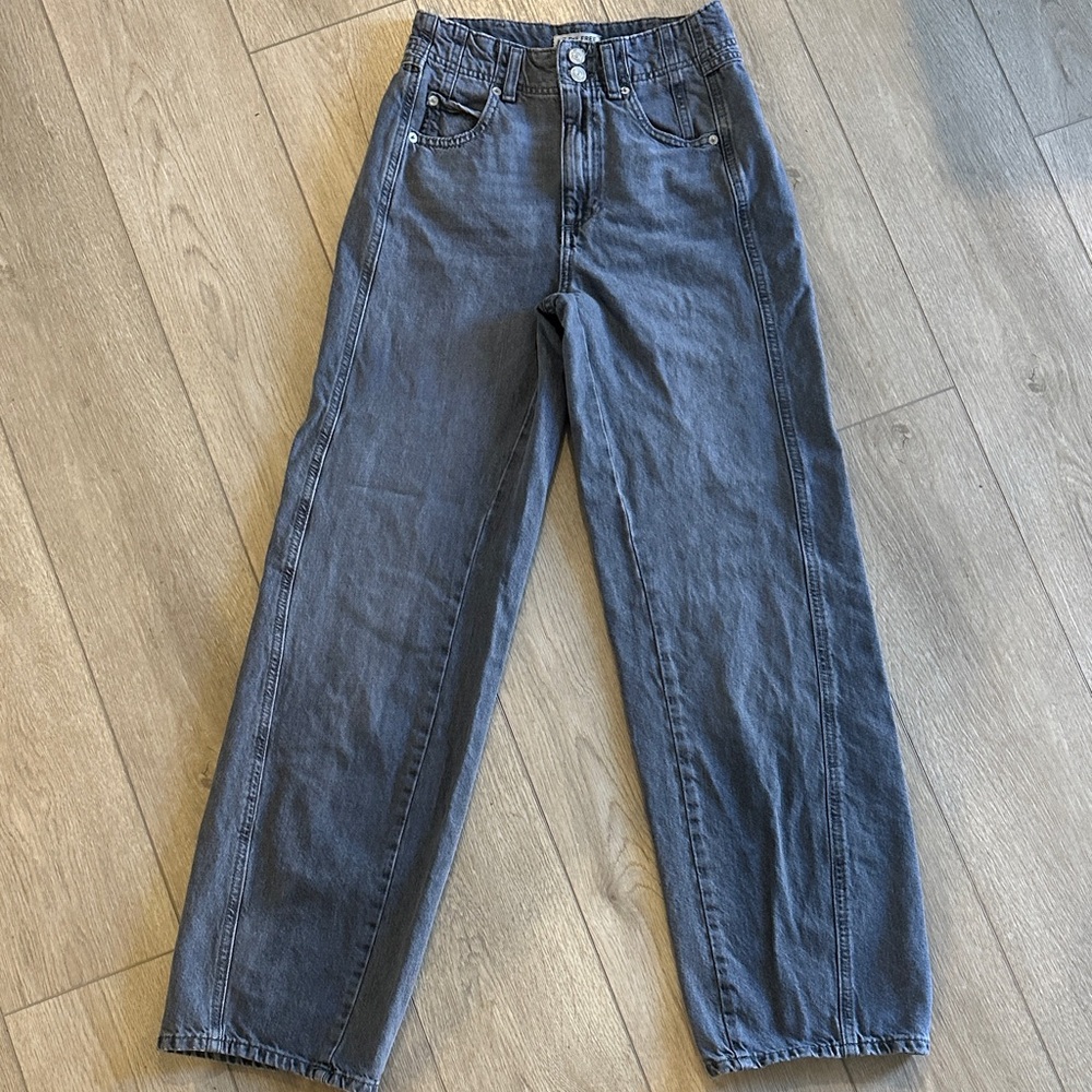 We The Free, Aster High Rise, Straight-Leg Jeans, size 26, grey.